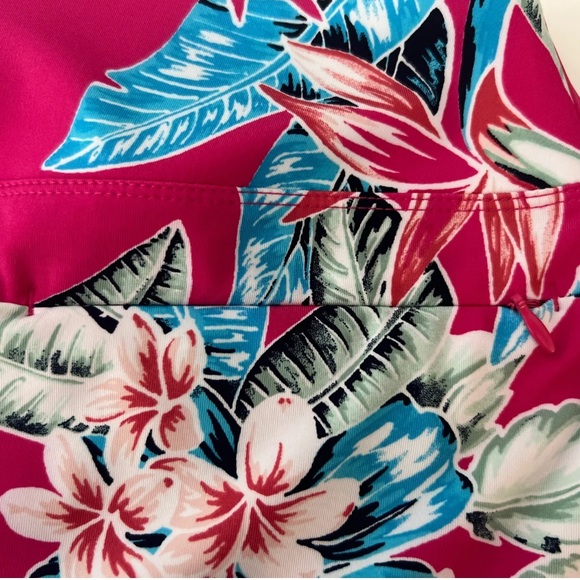 NWT Tommy Bahama Active Magenta Flora Golf Skort sz Small (227 & 245) - Picture 13 of 16